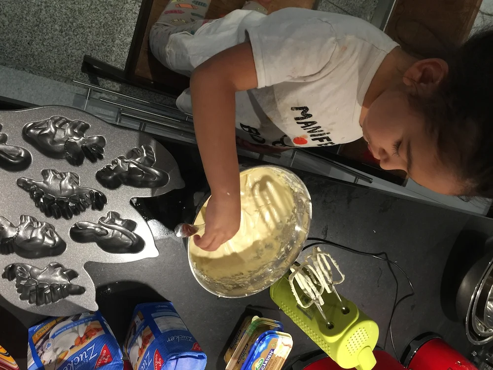 Mario in the Kitchen: Bake Me A Cake As Fast As You Can