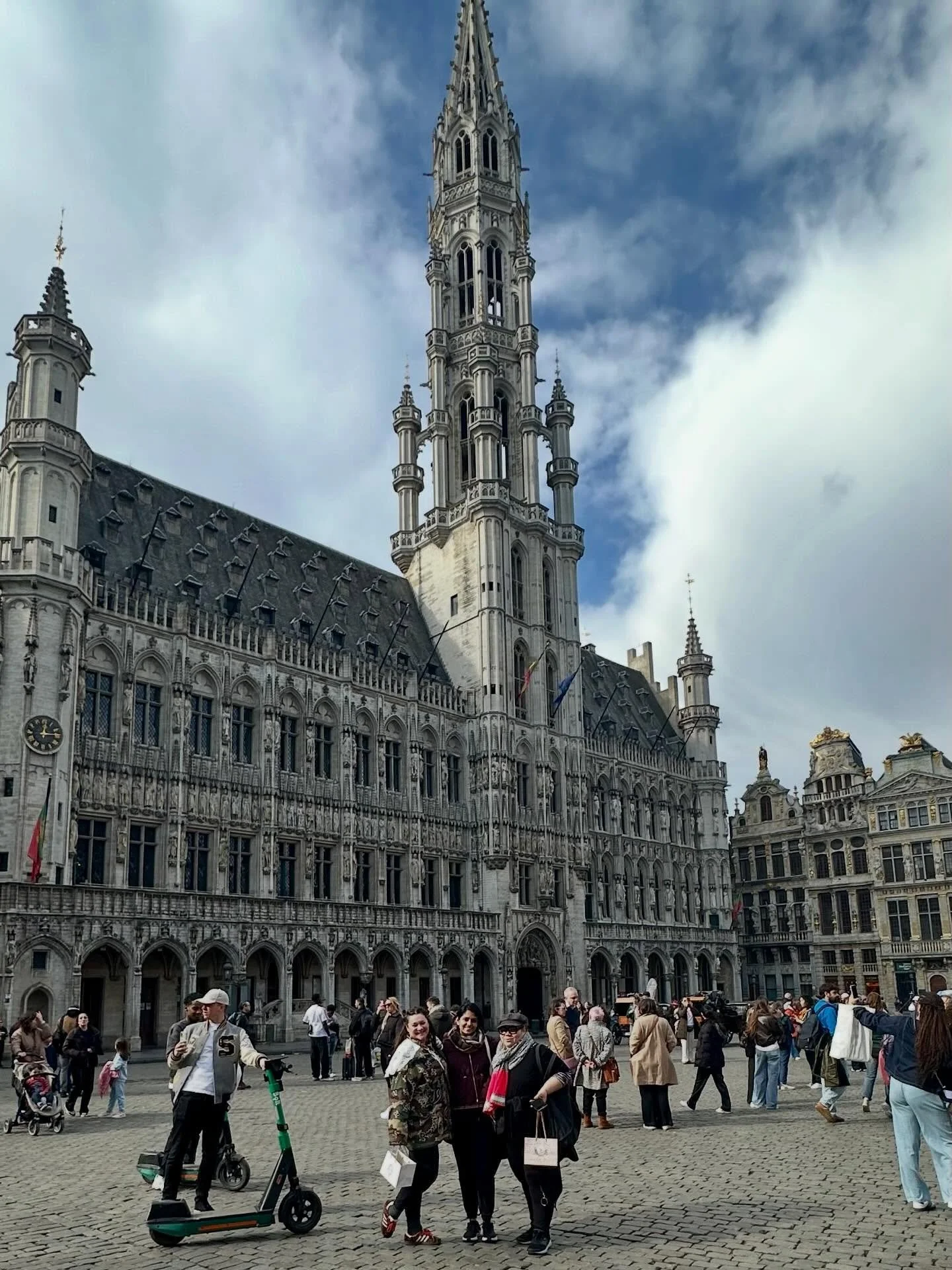 When I worked for C&amp;A in Germany we had an office in Brussels and I went often but never explored much of the city. Shopping Brussels we covered so much of the city and it reminded me a lot of being back in Germany. 
Grand Place, Saint Michael an