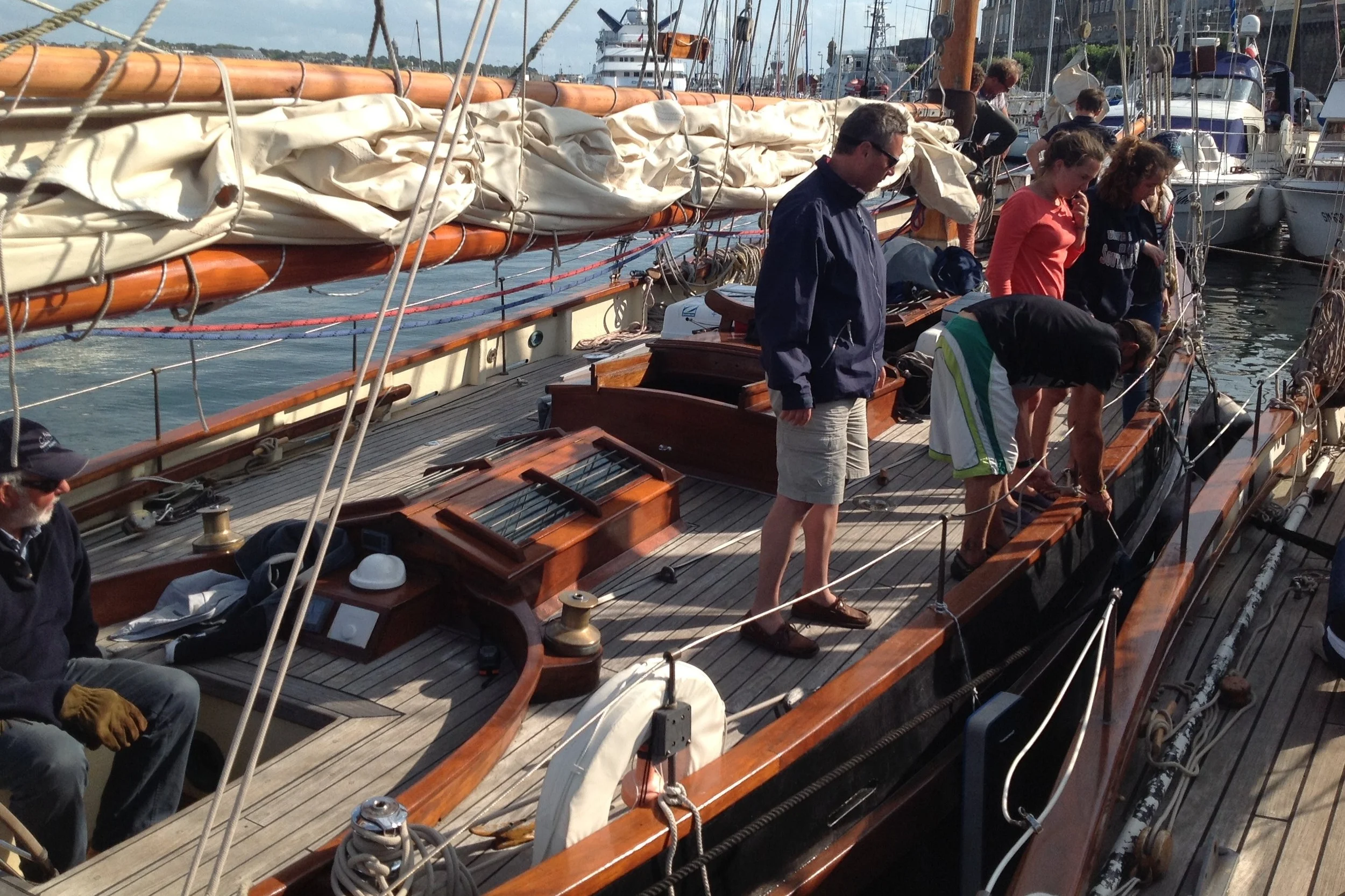 preparing+to+sail.jpg
