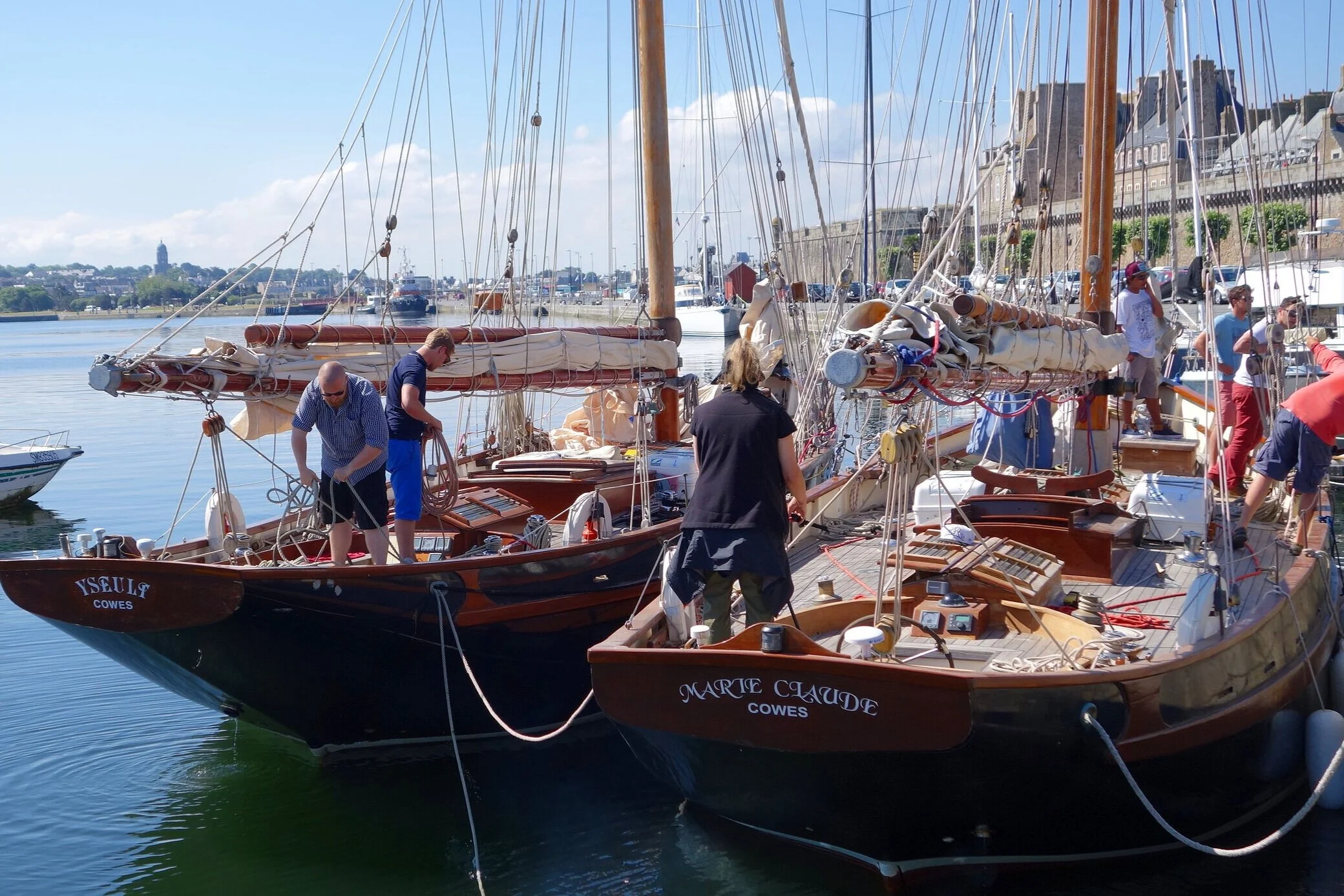 another-cutter-quayside.jpg