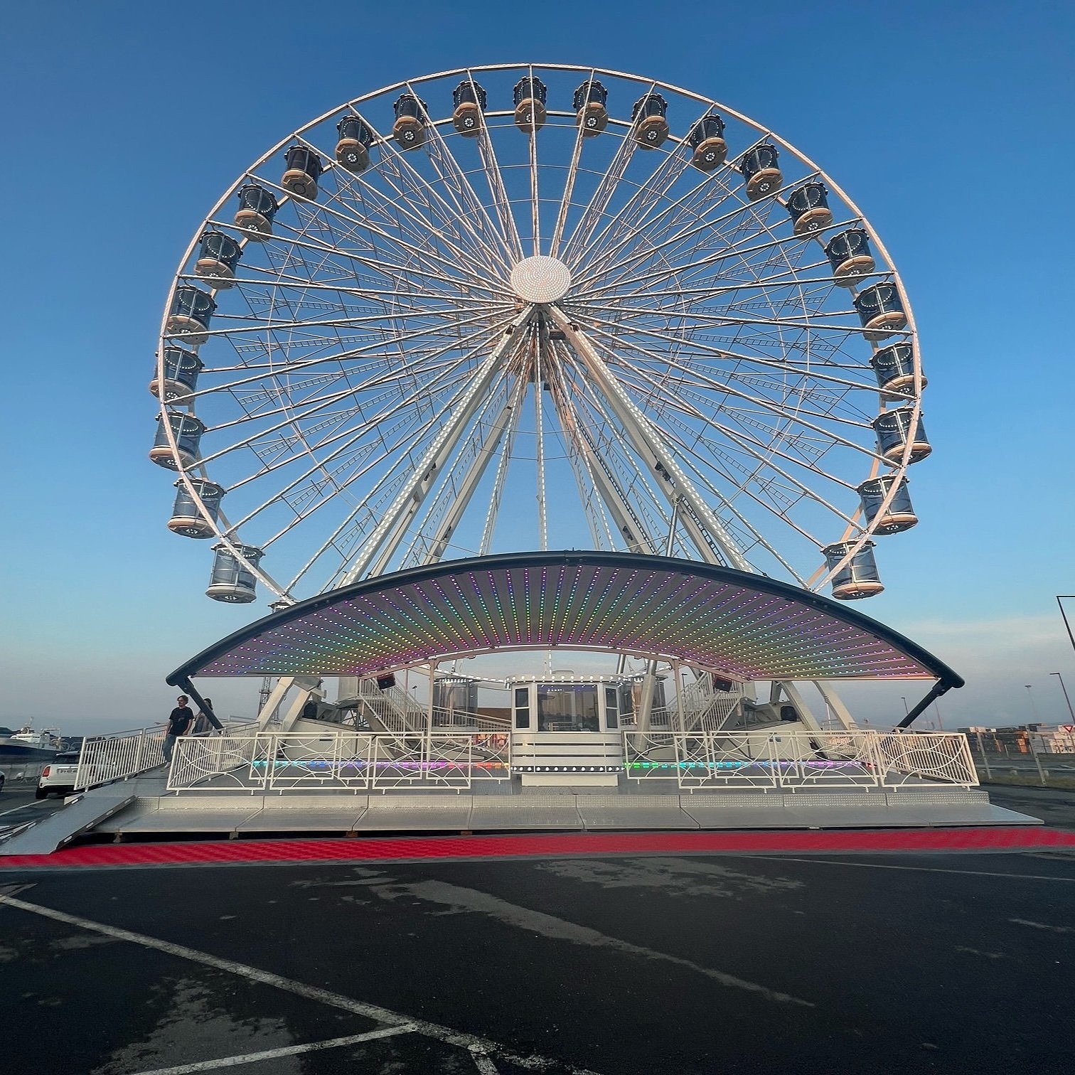 St-Malo+Ferris+wheel.jpg
