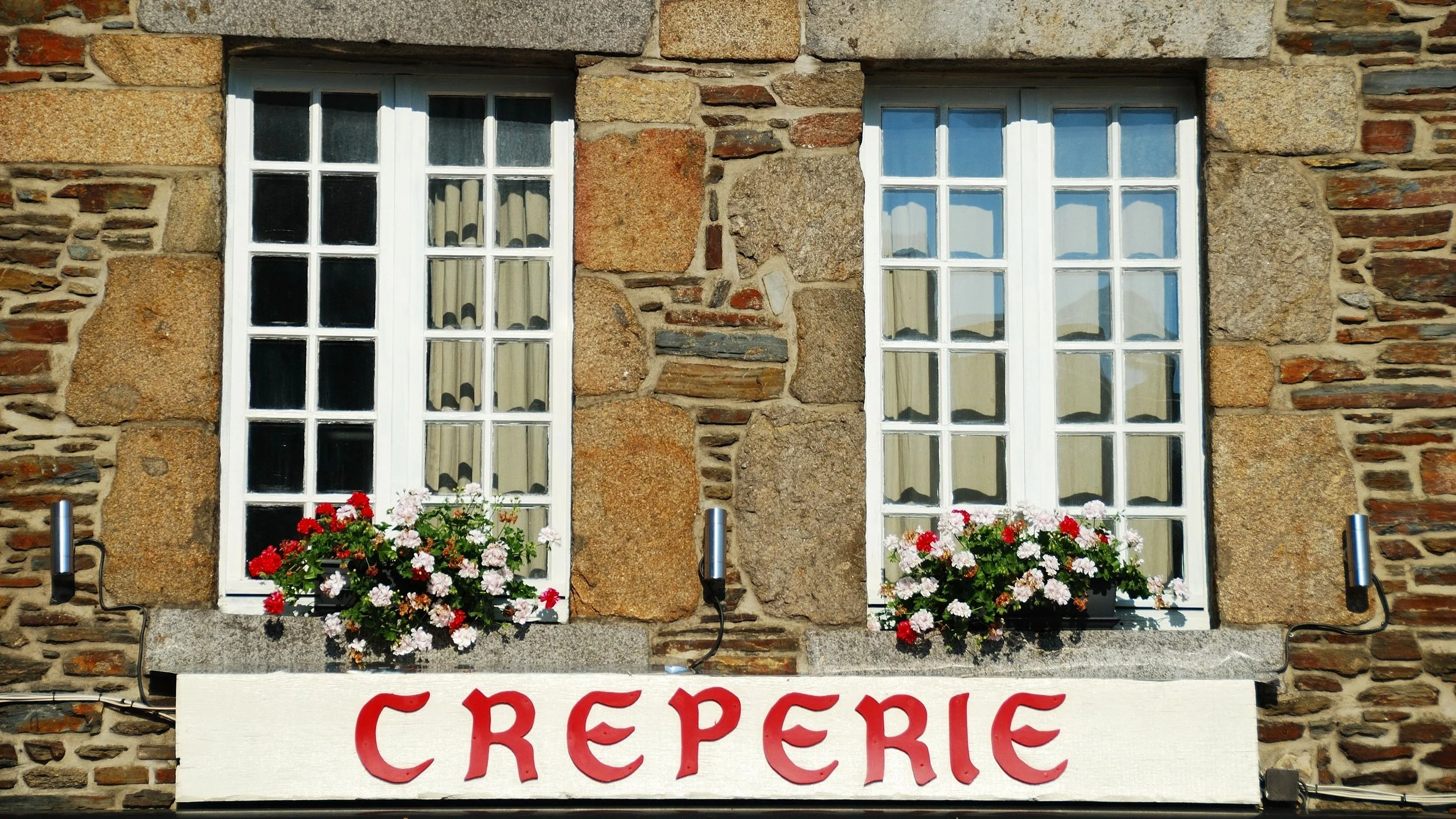 Creperie+window.jpg