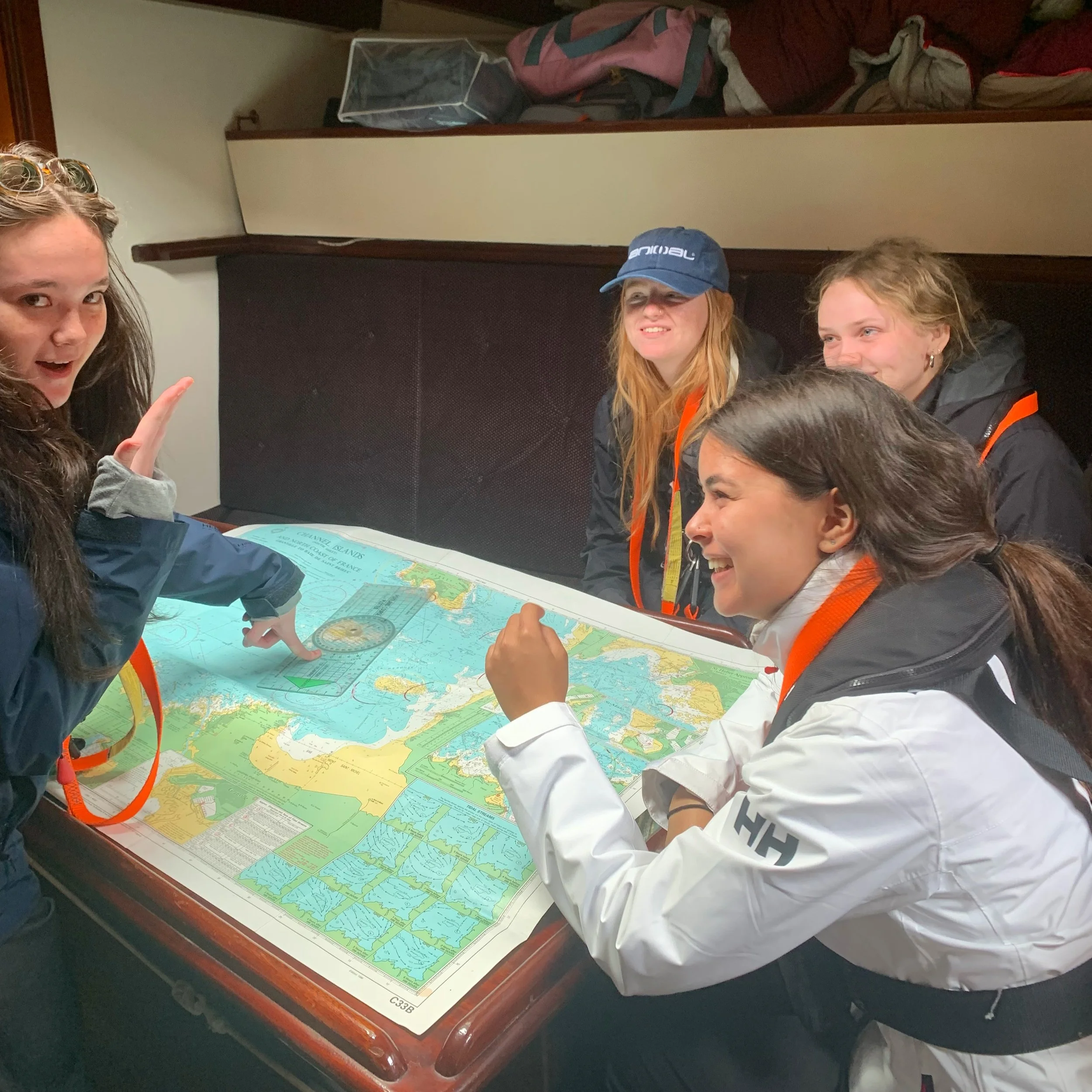 live-aboard sailing for teenagers