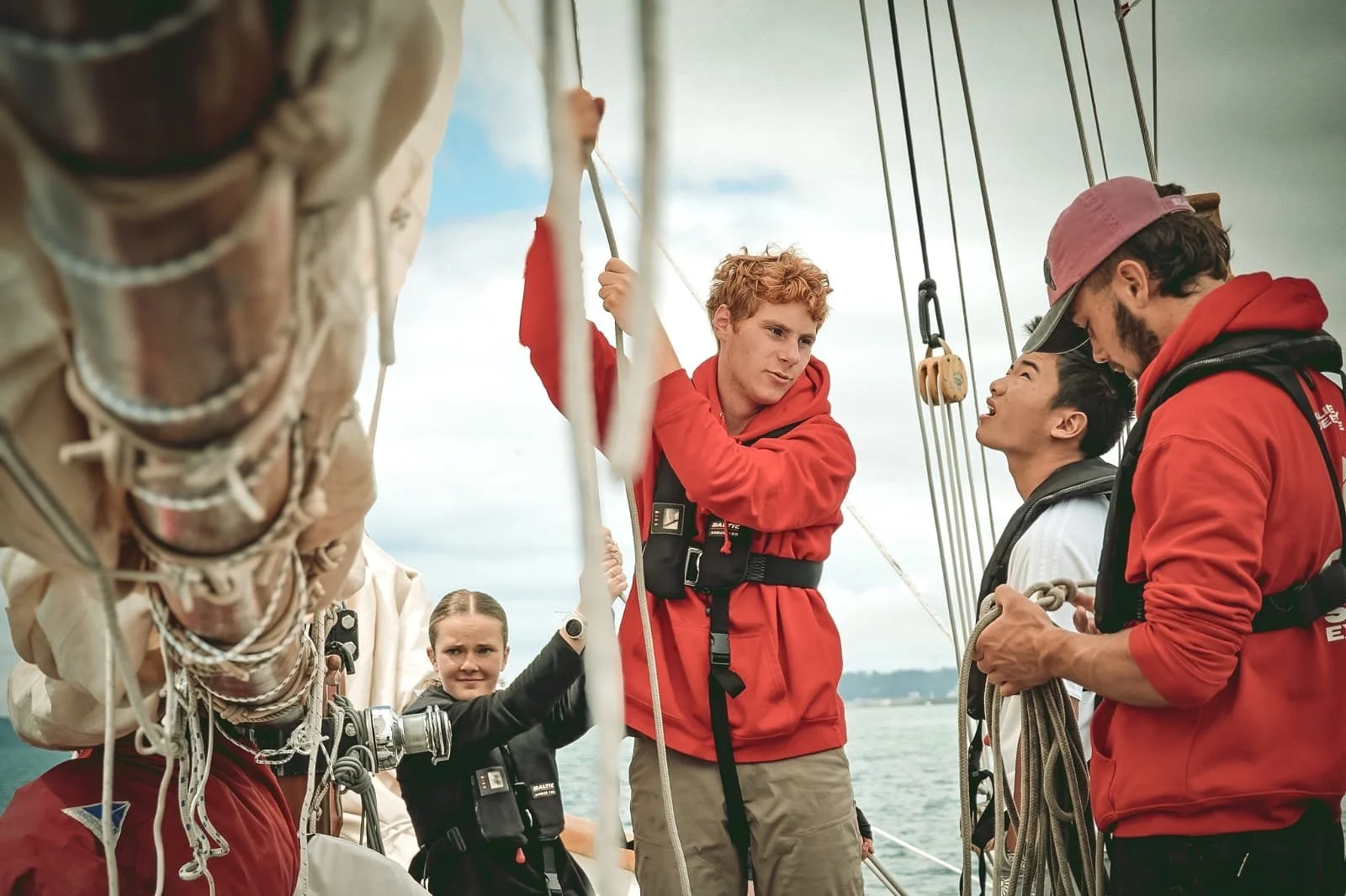 hoisting+sails-2025-06-28.jpg