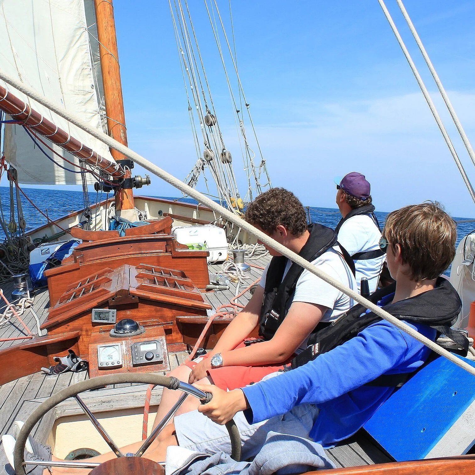 ChatGPT said: um dos melhores acampamentos de vela da Europa para adolescentes