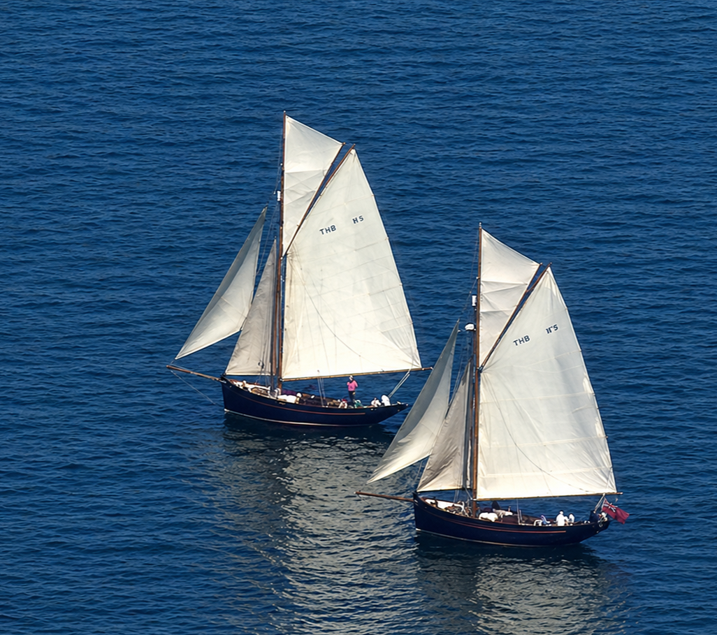 Teen sailing in France