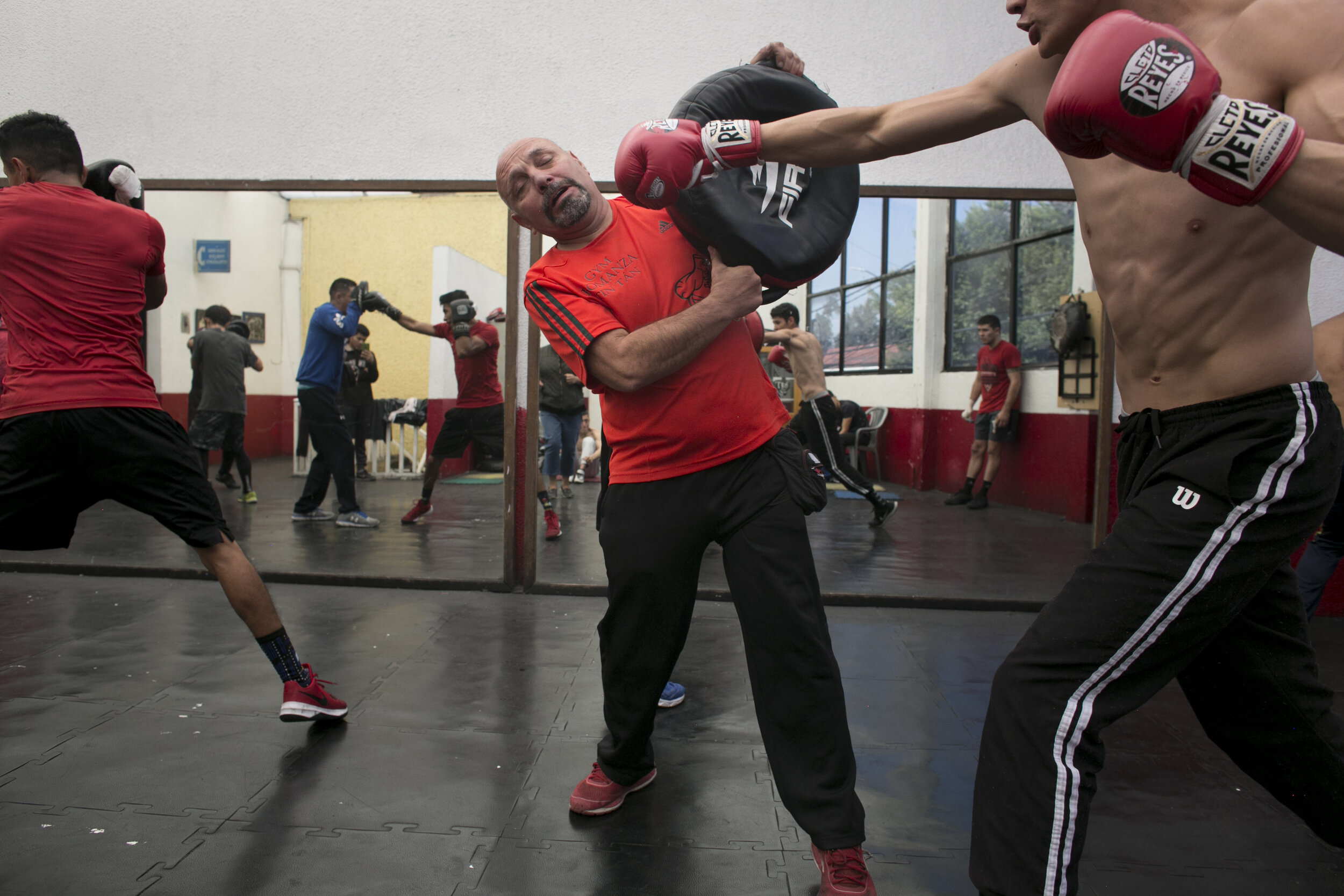  “All the guys come in here thinking they’re going to be the next Juan Maneul Marquez, but there’s 200 guys in here and probably none of them are going to be Marquez,” said trainer Oscar “Tin Tan” Perez, “I make sure they go to school.” Tin Tan sparr