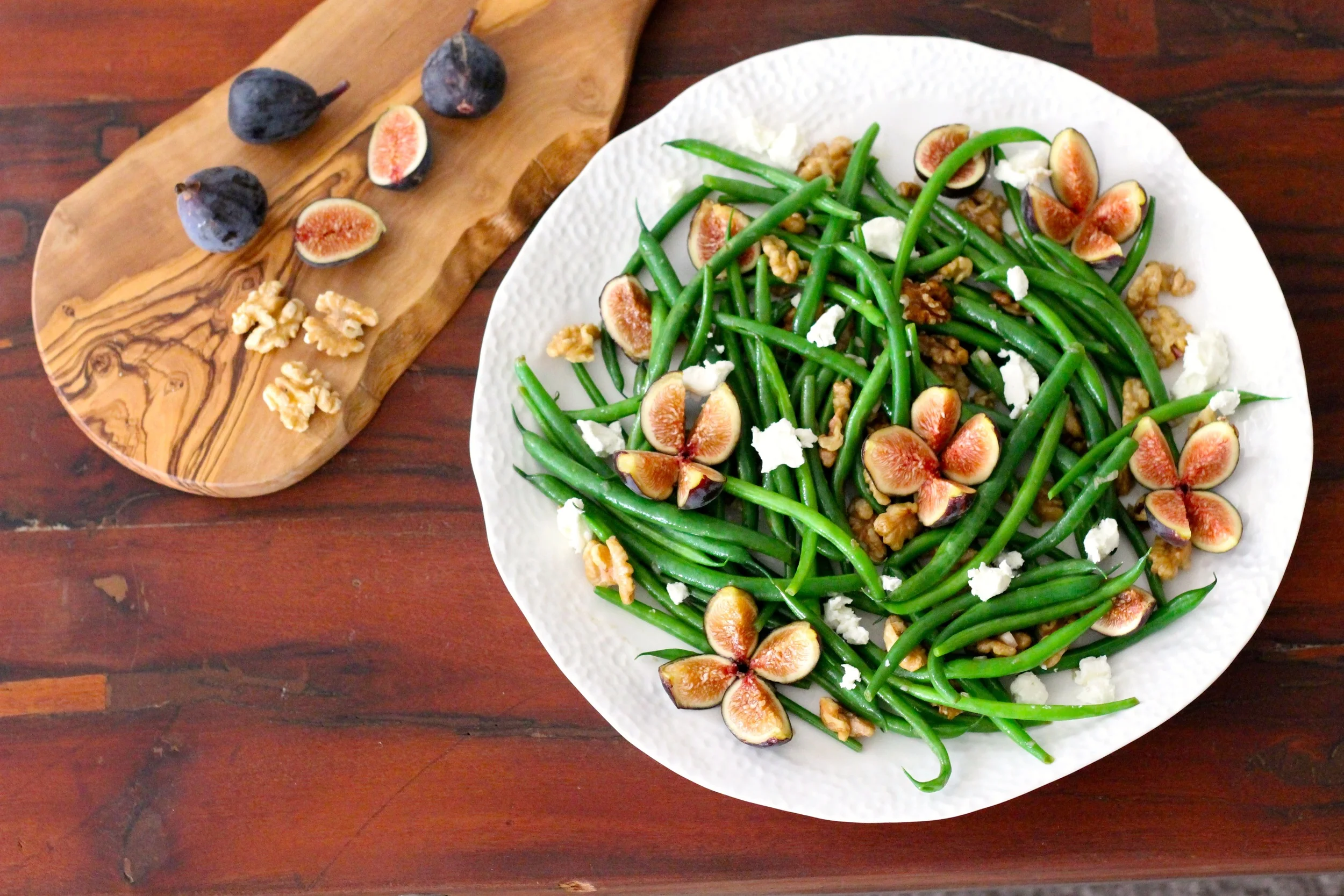 Green Beans with Figs, Walnuts and Goat Cheese