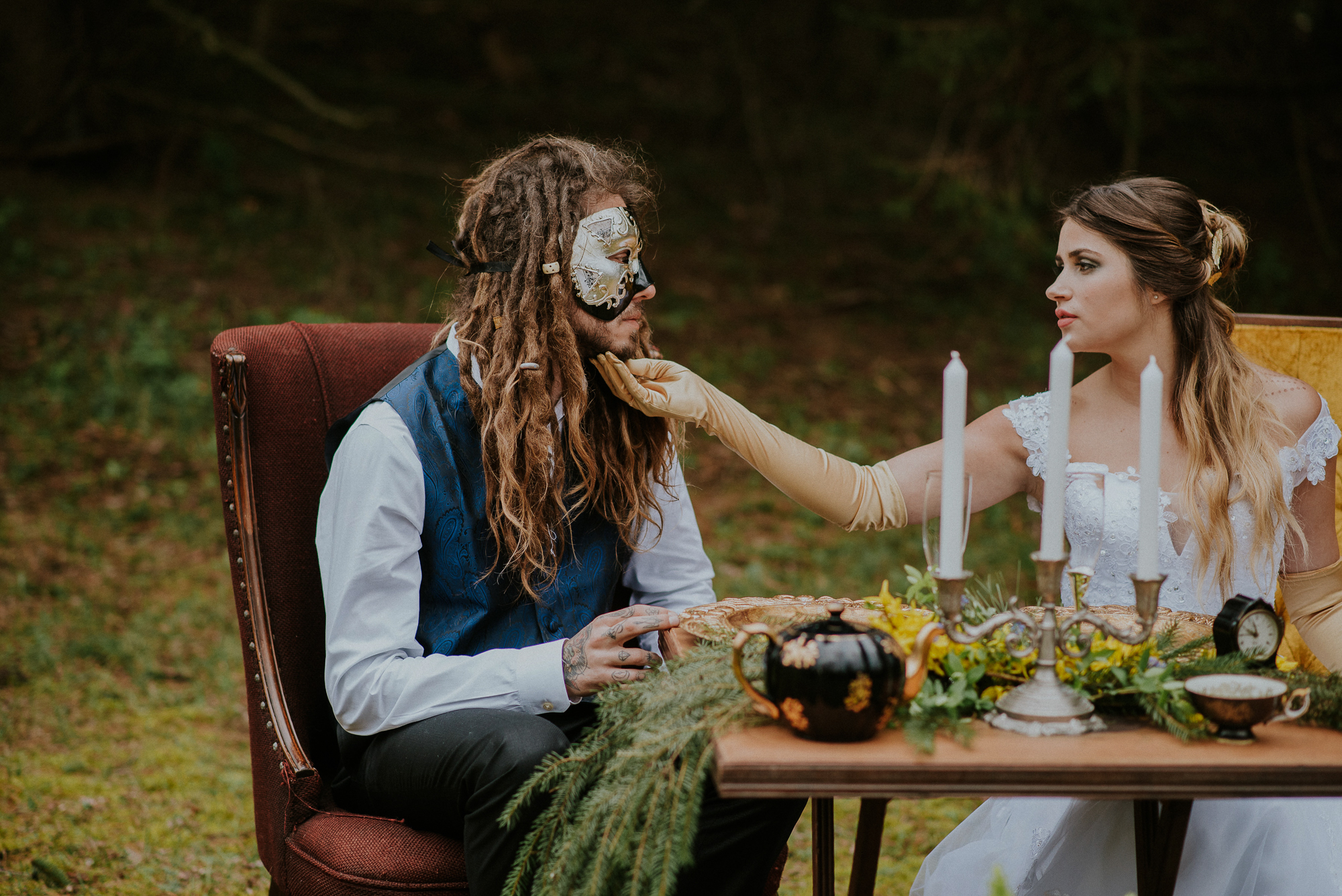 Beauty and the Beast Themed Wedding | Miss Lyss Photography | www.misslyssphotography.com