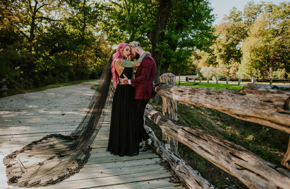 Texas Wedding Photographer | Five Oaks Farm, TX | Miss Lyss Photography | www.misslyssphotography.com