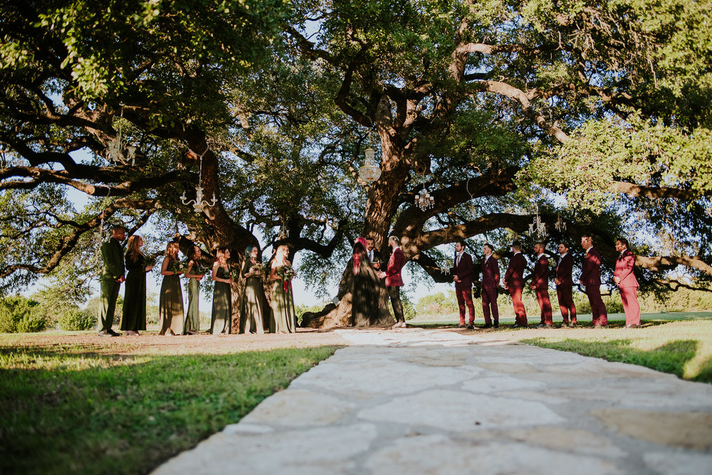 Texas Wedding Photographer | Five Oaks Farm, TX | Miss Lyss Photography | www.misslyssphotography.com