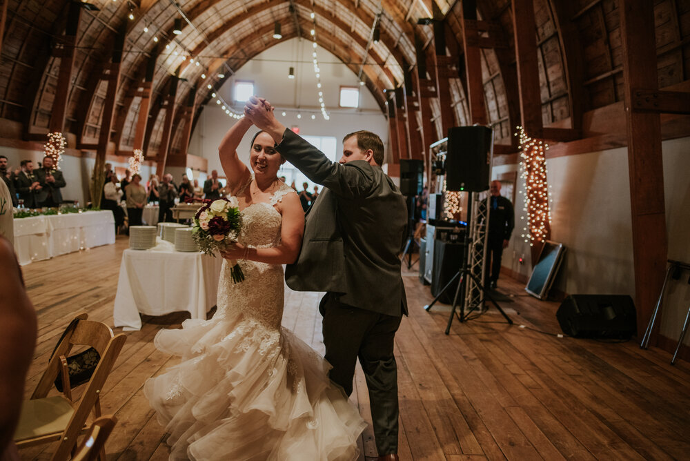 The Cathedral Barn | Traverse City, MI | Miss Lyss Photography | www.misslyssphotography.com