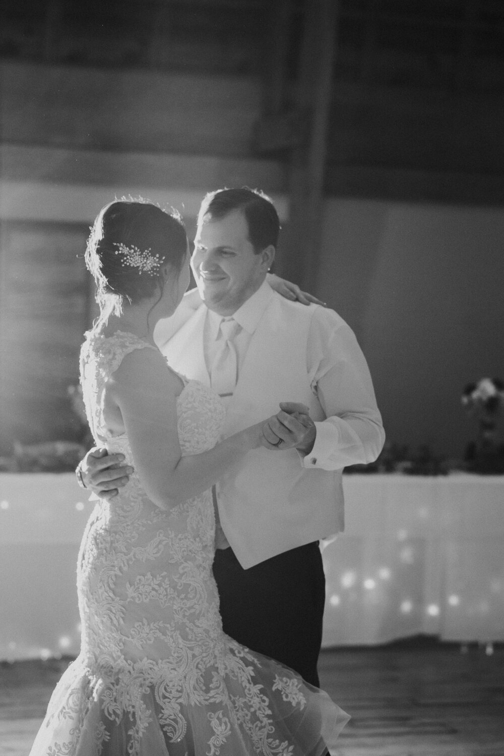 The Cathedral Barn | Traverse City, MI | Miss Lyss Photography | www.misslyssphotography.com