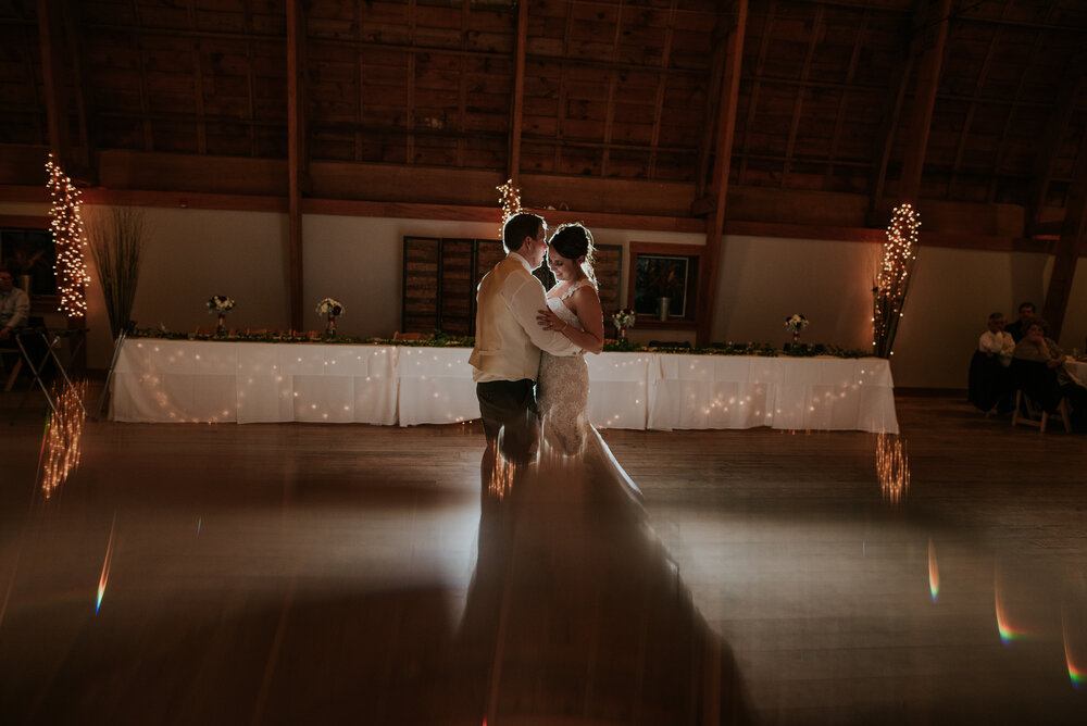 The Cathedral Barn | Traverse City, MI | Miss Lyss Photography | www.misslyssphotography.com