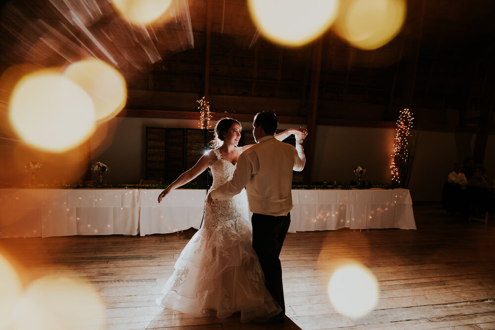 The Cathedral Barn | Traverse City, MI | Miss Lyss Photography | www.misslyssphotography.com