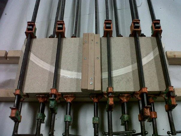 Bent lamination form