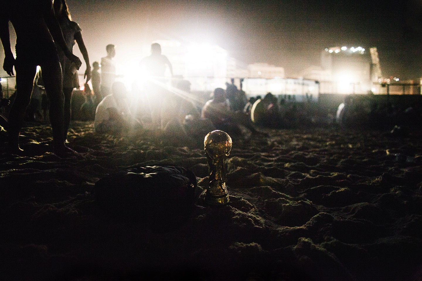 thehundreds-shayna-batya-brazil-copacabana-fifa-fan-fest-0200.jpg