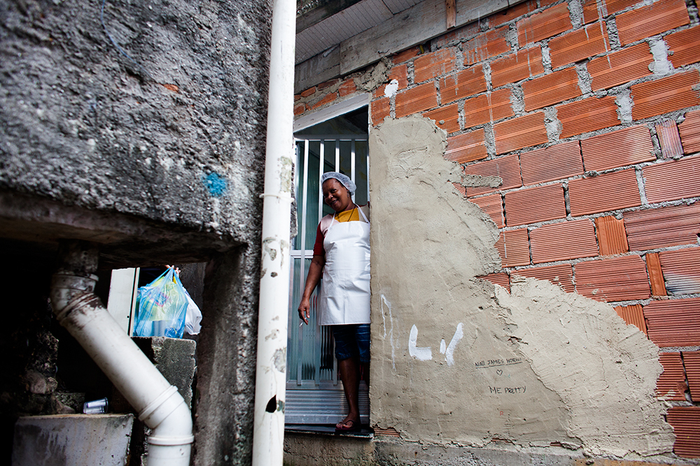 thehundreds-shayna-batya-rio-de-janeiro-favela-013.jpg