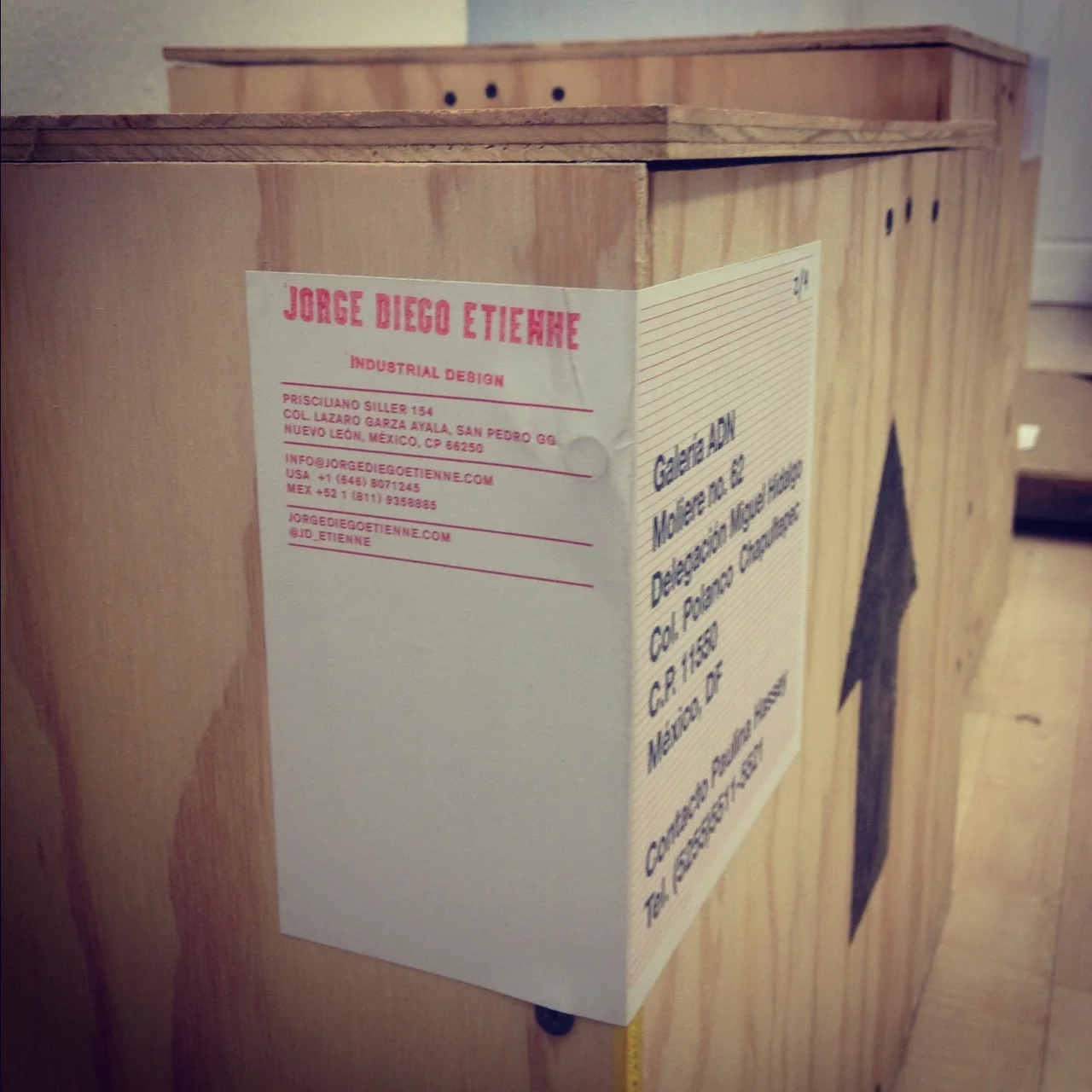 Always be shipping
We had a crazy couple of days last week packing and shipping several projects for several destinations like Mexico City, New York and Berlin. We couldn’t stop thinking about Seth Godin’s work philosophy "What you do for a living i…