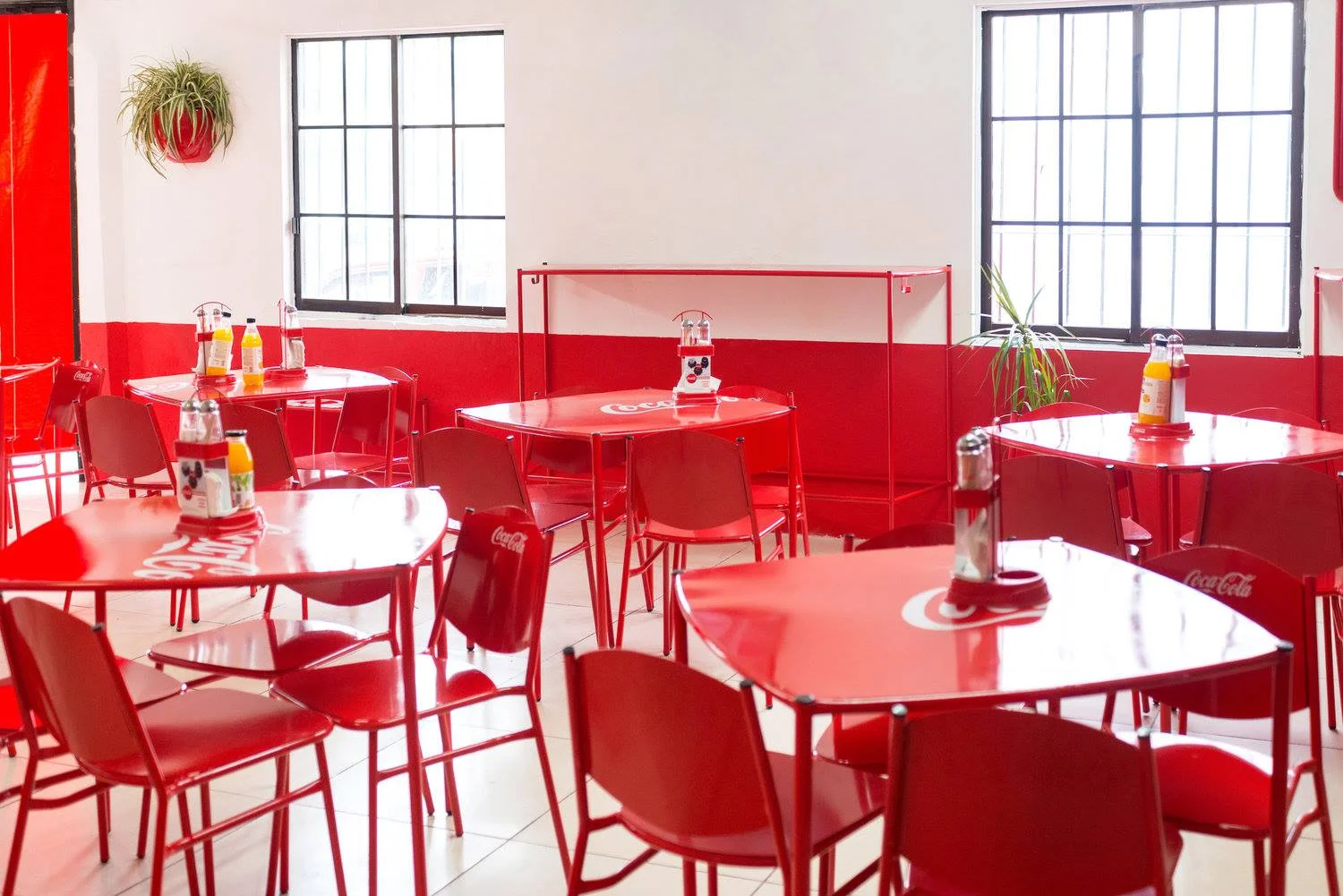 PROJECTS: A NEW EXPERIENCE FOR FAST FOOD IN MEXICO