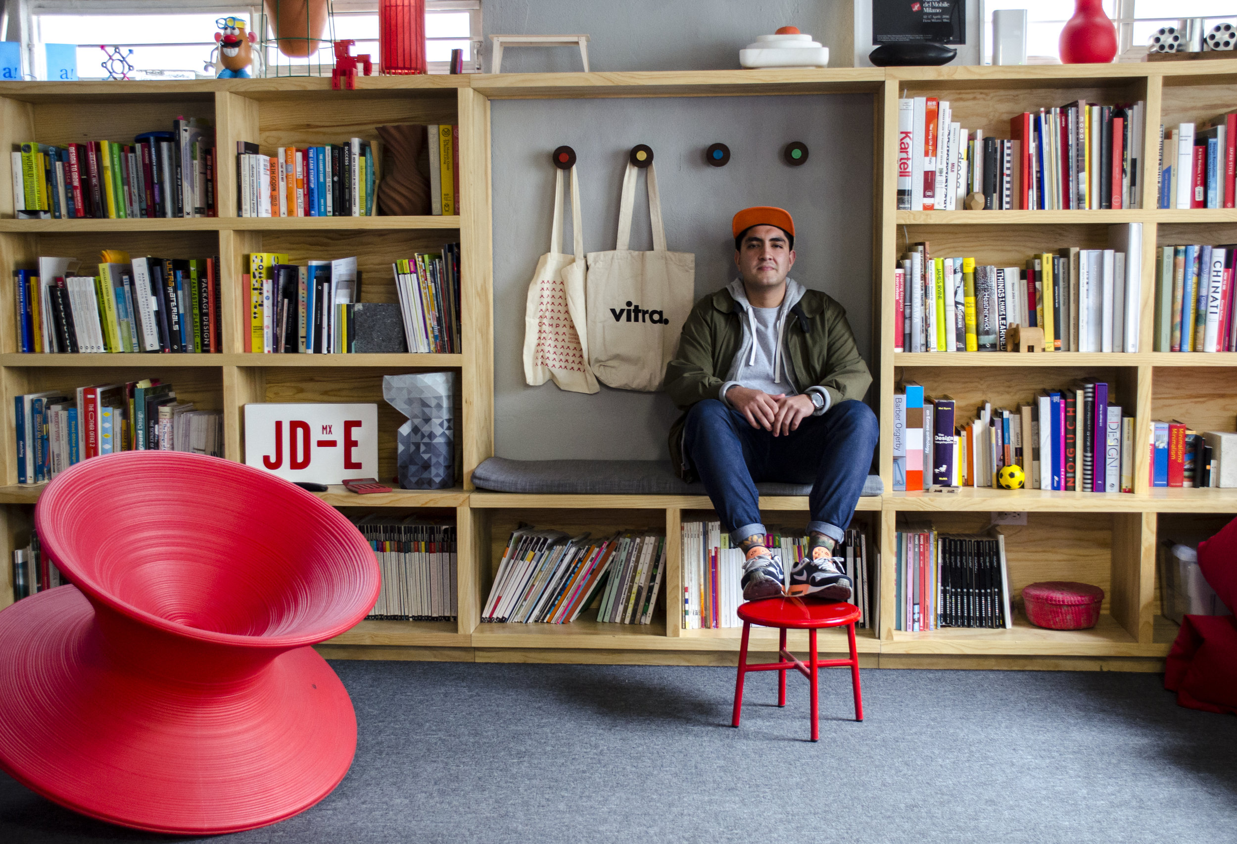 New interns joining the crew!