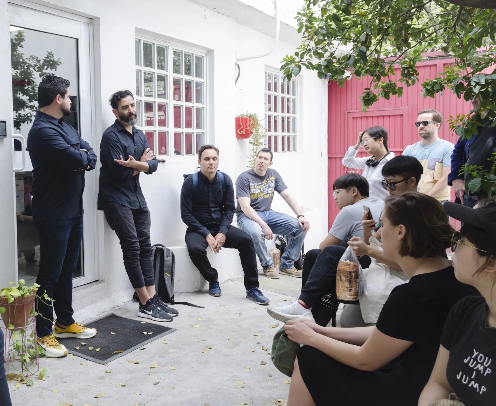 Students from UT Austin at the Studio