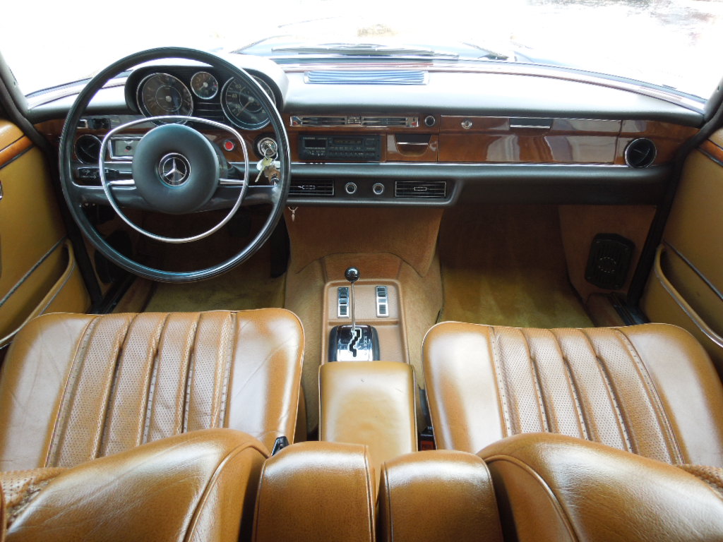 1970 300SEL 6.3 005.jpg