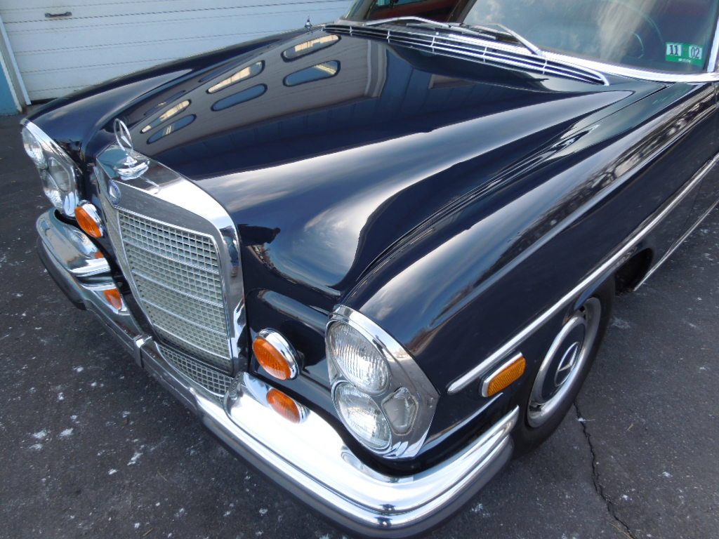300 SEL 002.jpg