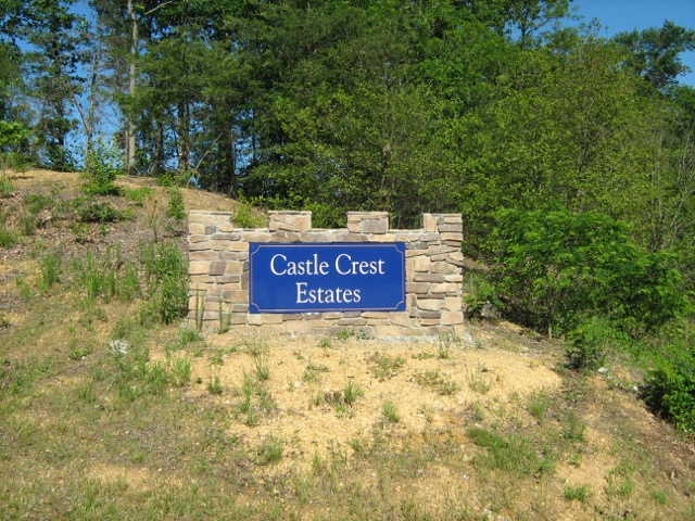 Castle Crest Monument.jpeg