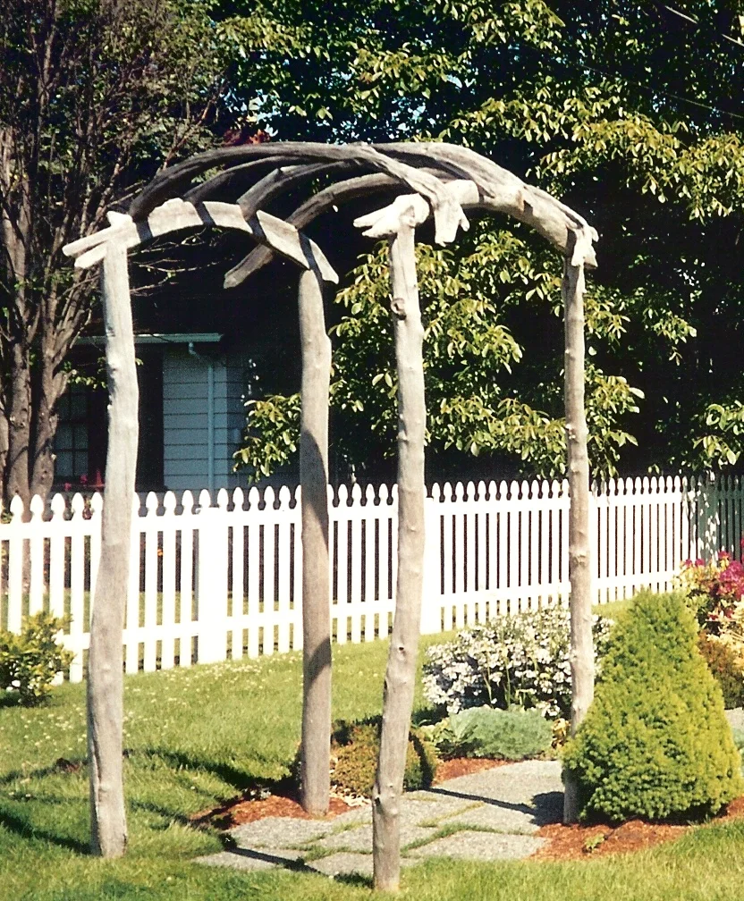 Driftwood constructions, front entrance