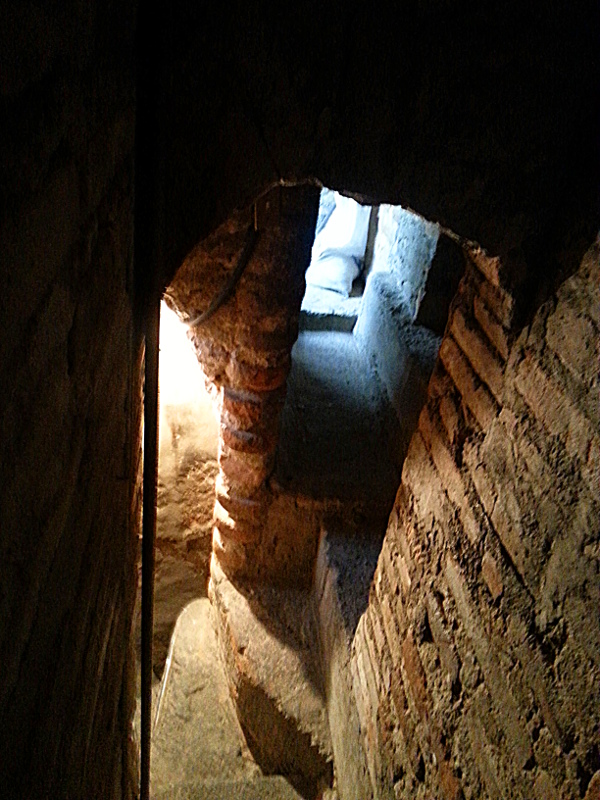 Iglesia El Sagrario, secret passage, Quito