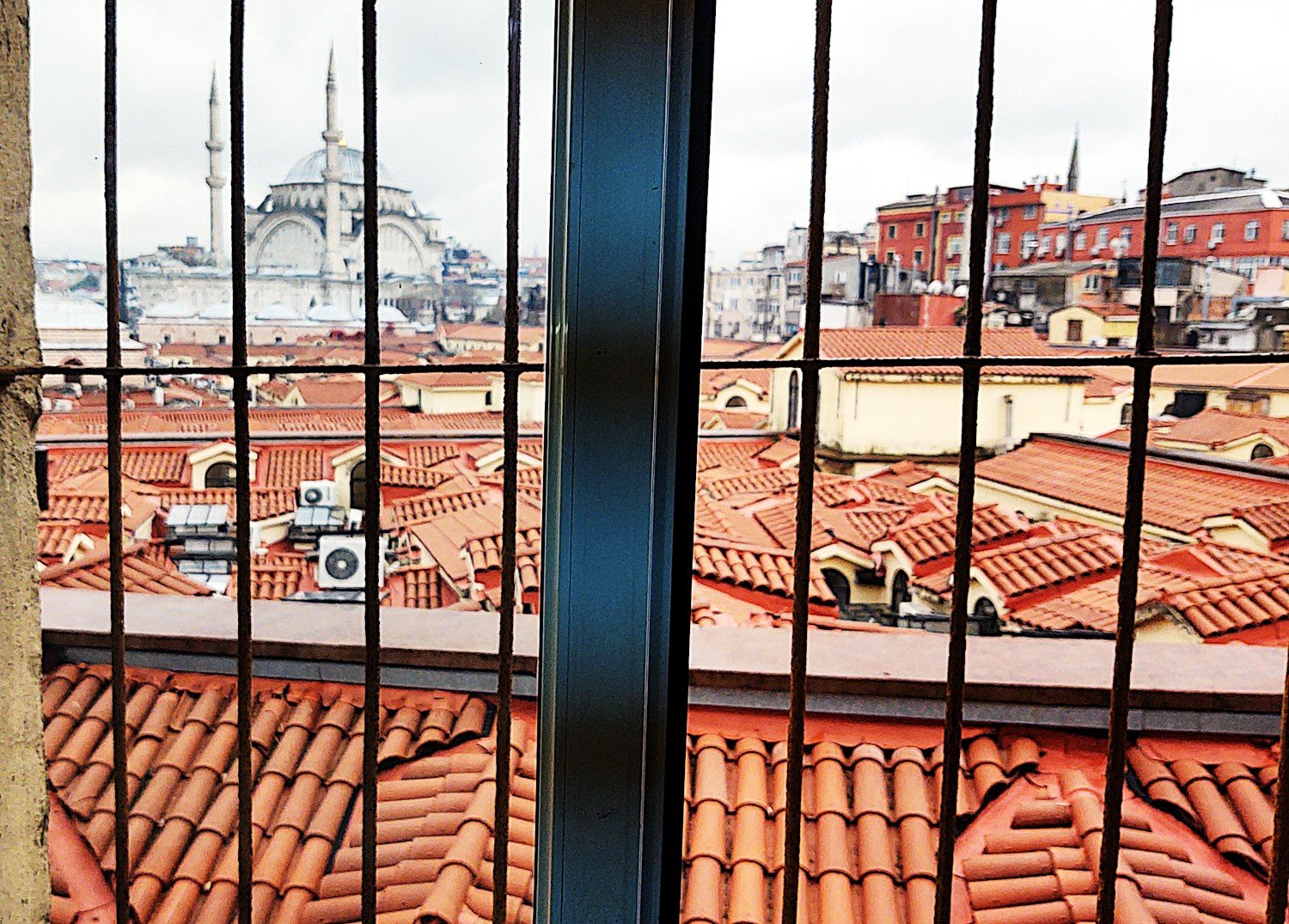 view from a tailor's shop, above the kapali carsi