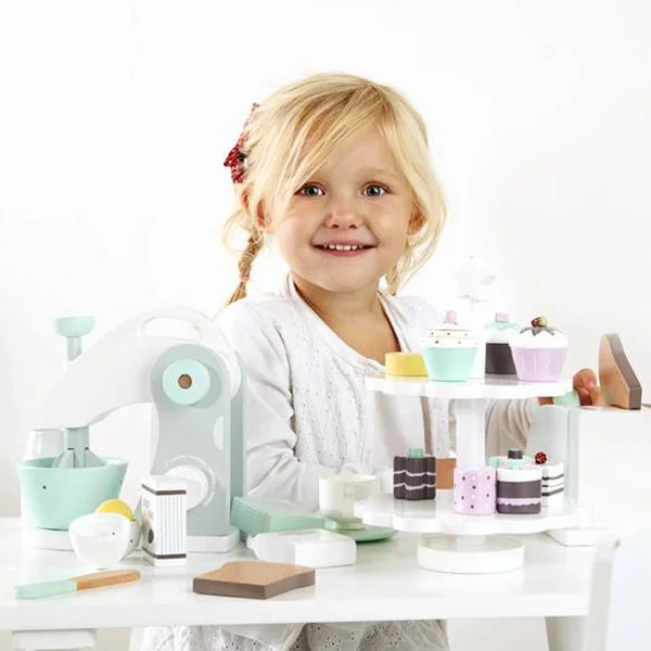 cake stand swt.jpg
