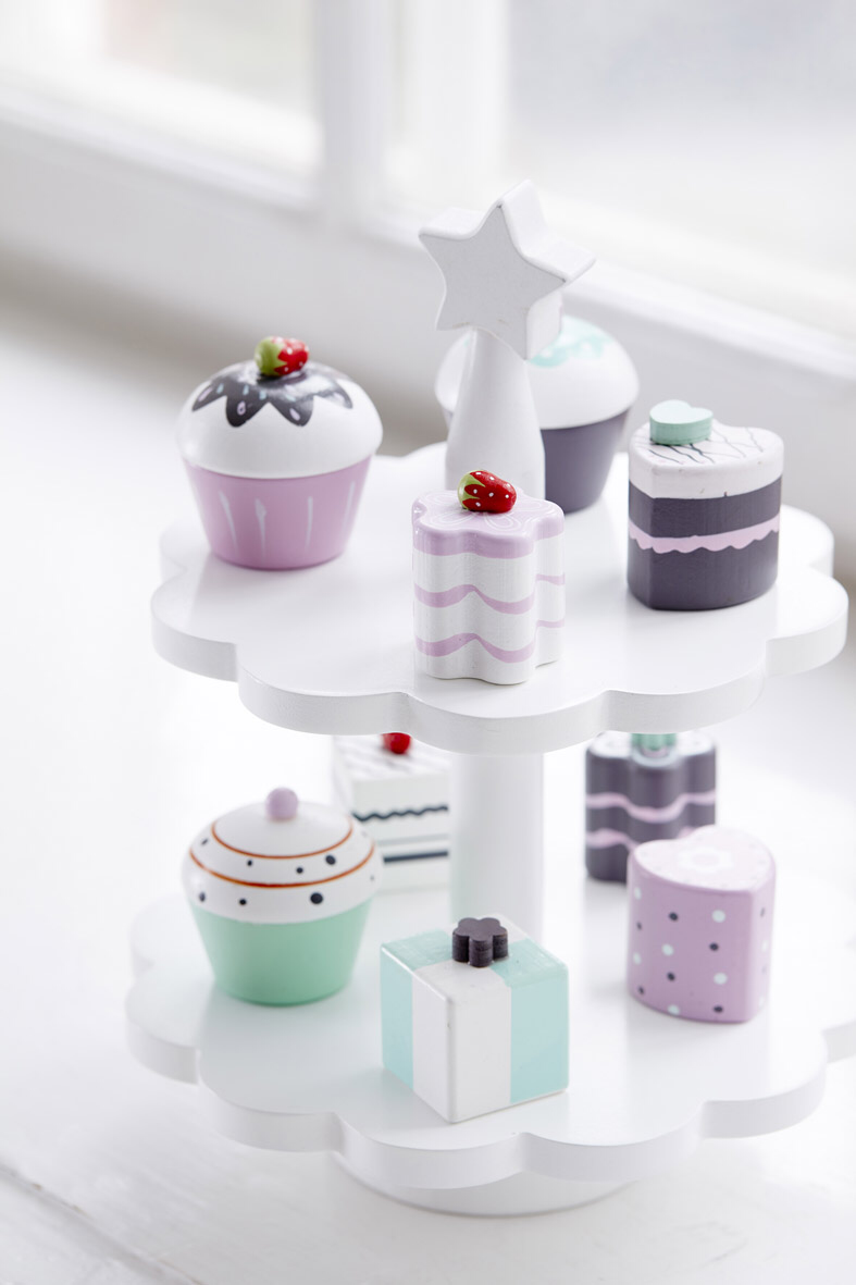 cake stand.png