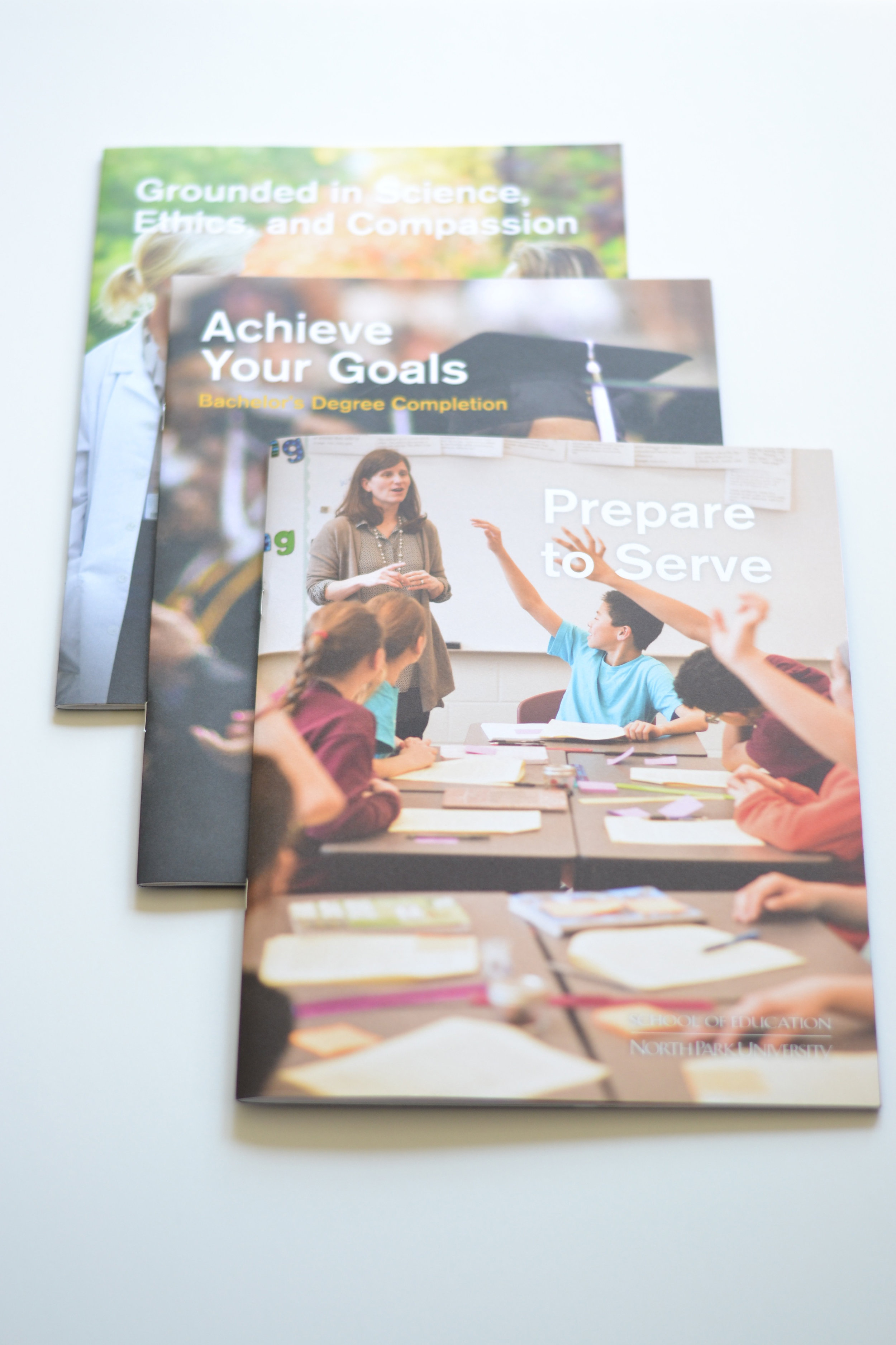 Viewbooks01.jpg