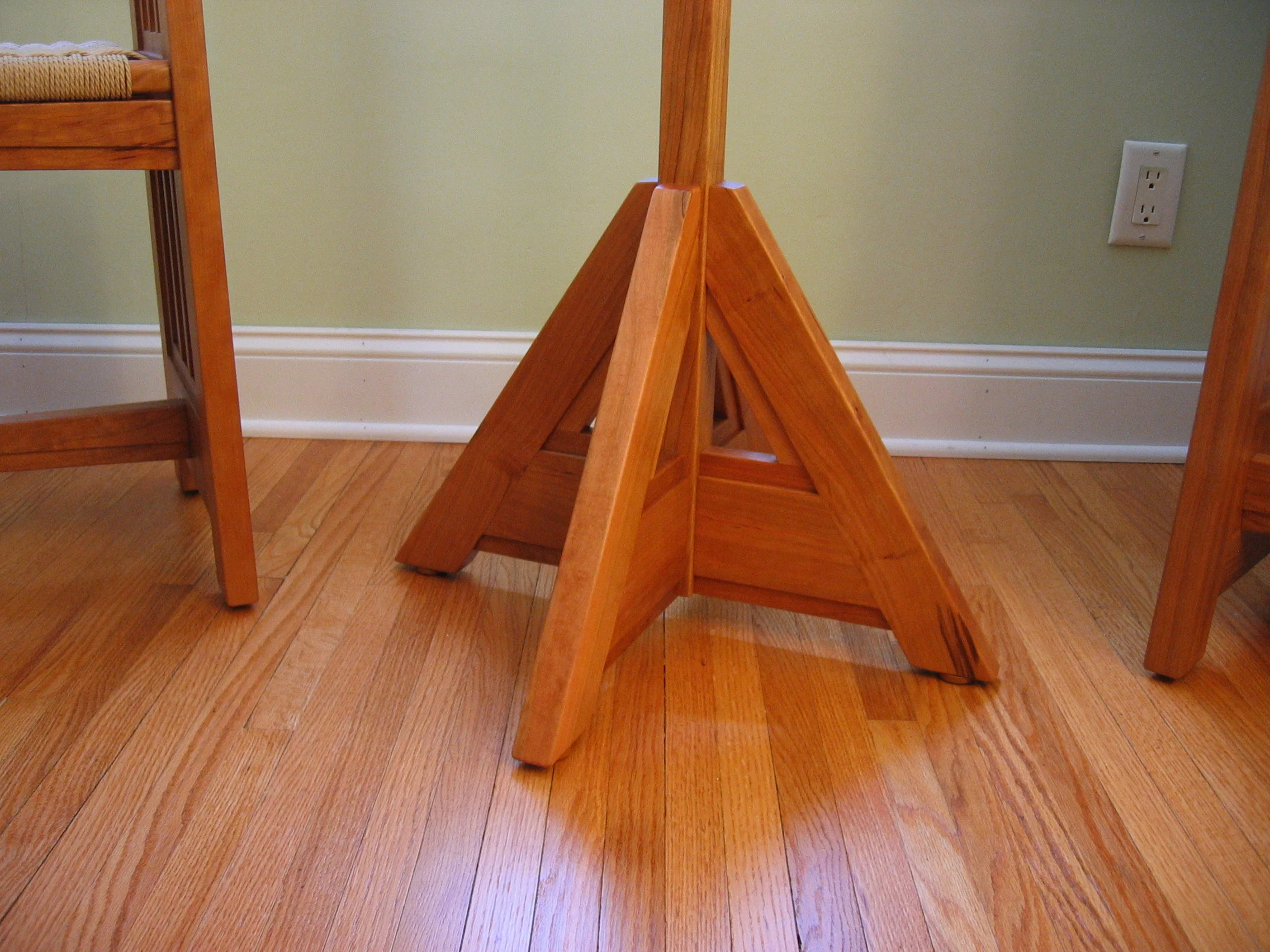 4 b coat stand bottom 2.JPG