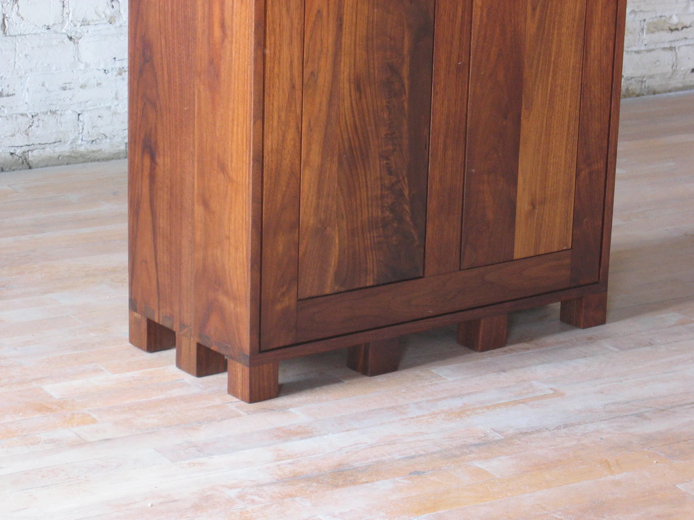 Bookcase Bottom Detail.JPG