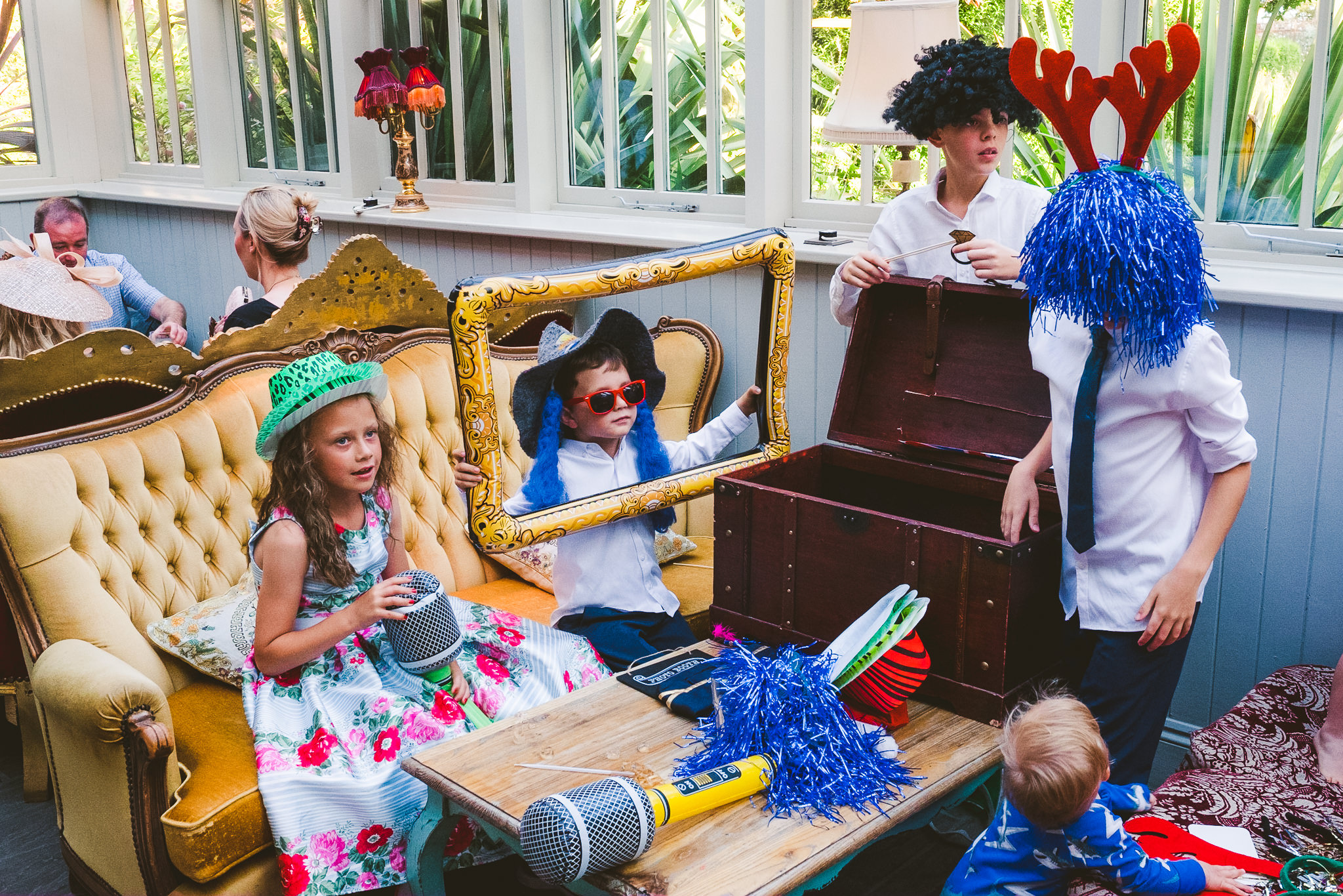 Kids play dress up