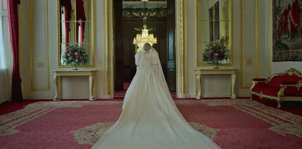 Glimpse-Princess-Diana-Wedding-Dress-on-Crown.jpeg