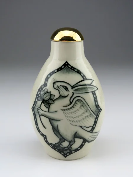 "Wake Up Call" snuff bottle, detail
