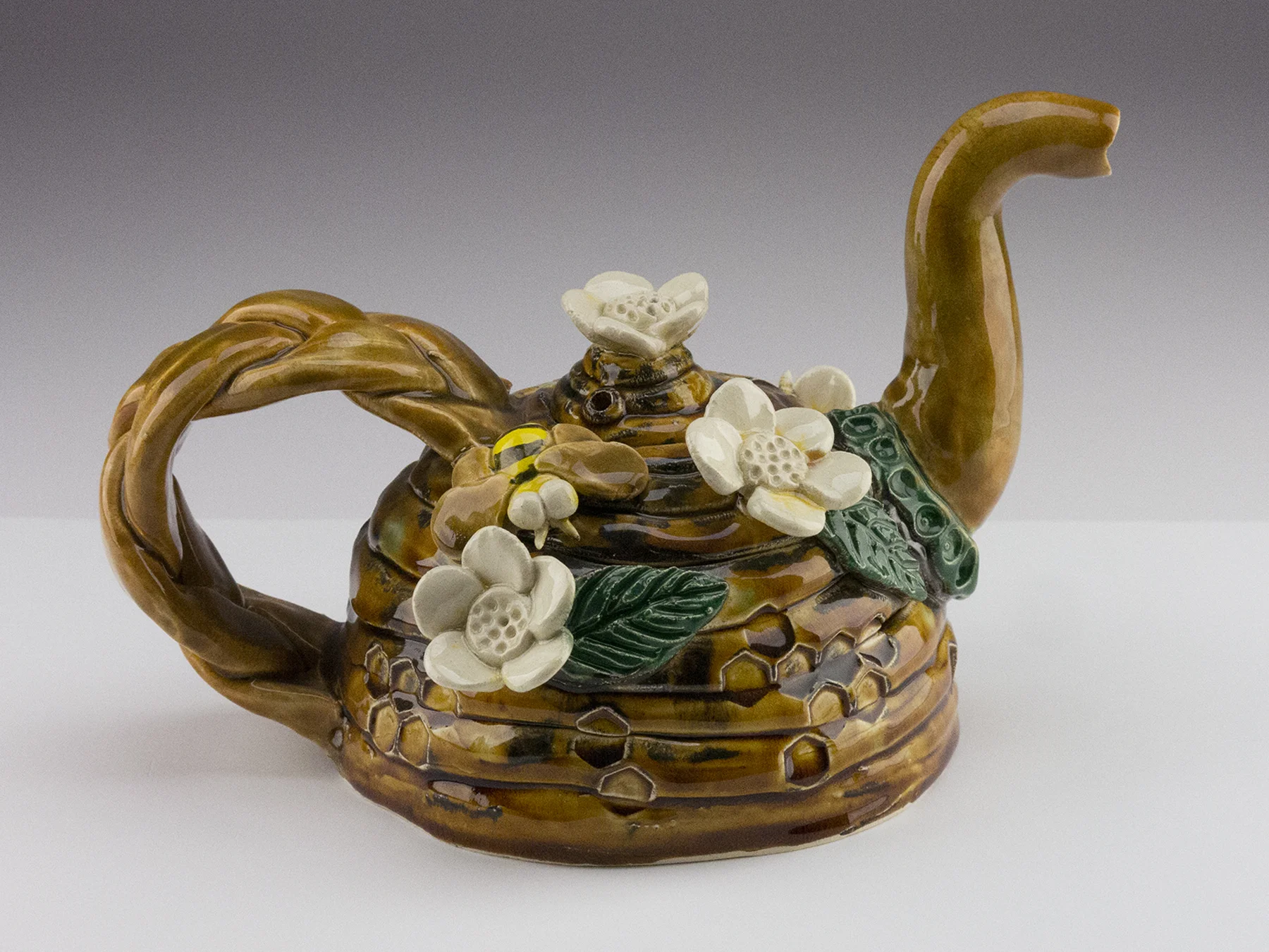 Beehive teapot