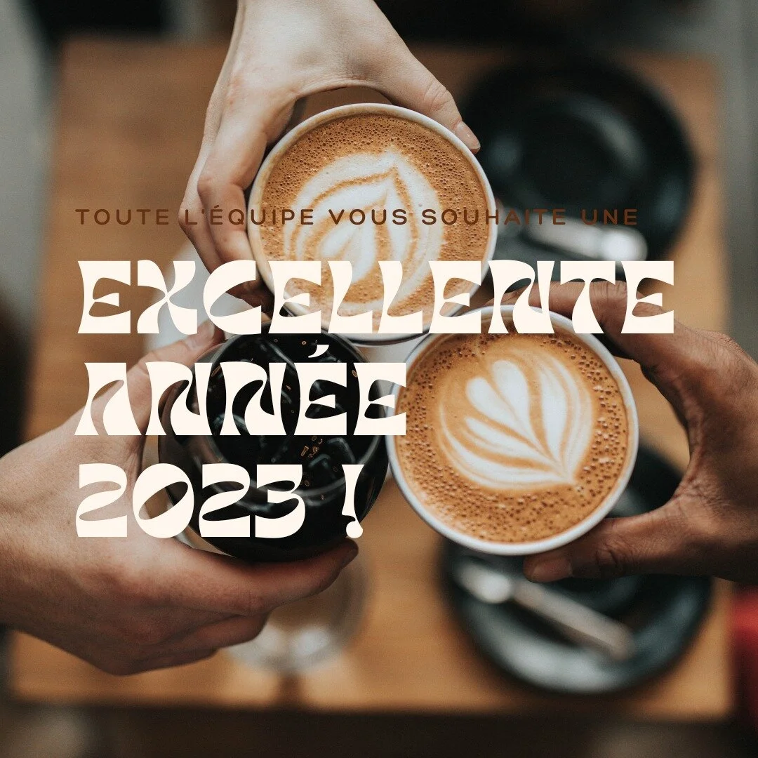 Nous vous souhaitons une excellente ann&eacute;e 2023 ! ✨ Le caf&eacute; est ouvert et nous sommes pr&eacute;sents pour vous servir de d&eacute;licieuses boissons chaudes &agrave; consommer sur place ou &agrave; emporter, c'est vous qui choisissez ! 
