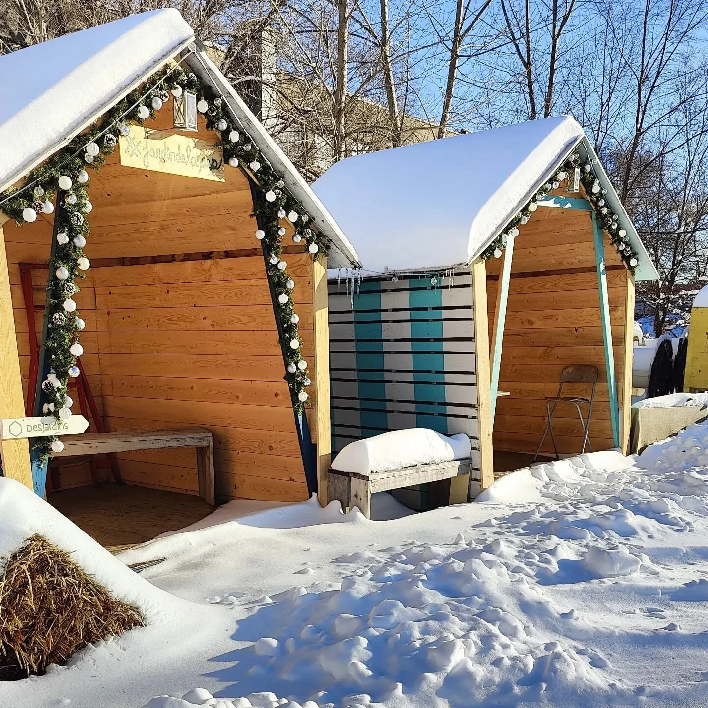 Vous &ecirc;tes-vous d&eacute;j&agrave; pris en photo dans notre superbe photobooth hivernal ?❄️ N'h&eacute;sitez pas &agrave; partager votre photo avec le #jardindelapep, on veut voir &ccedil;a ! 👀😁 On se retrouve samedi &agrave; partir de 13h po