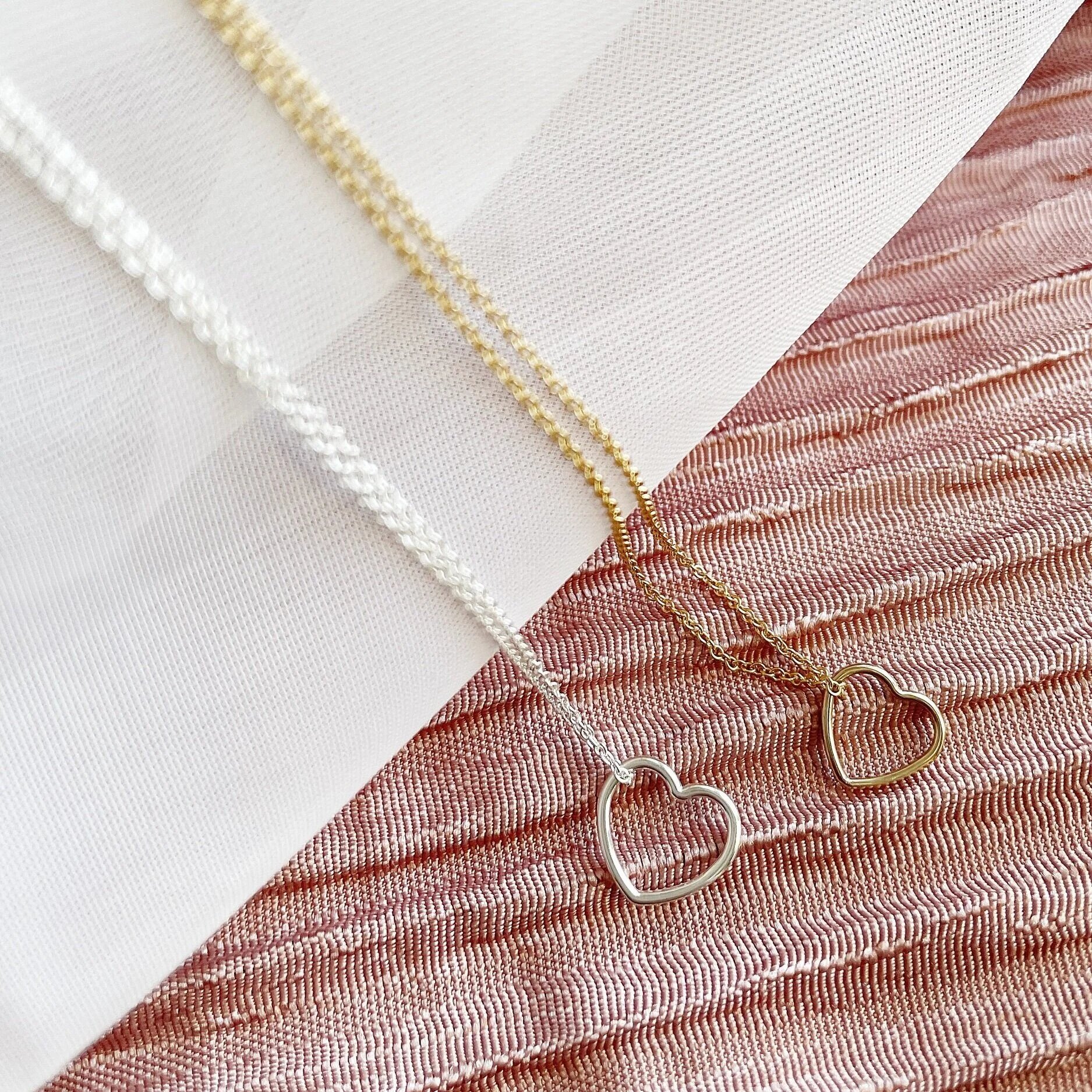 1A50565E-0BC9-4FC9-86A9-65EB0013644A