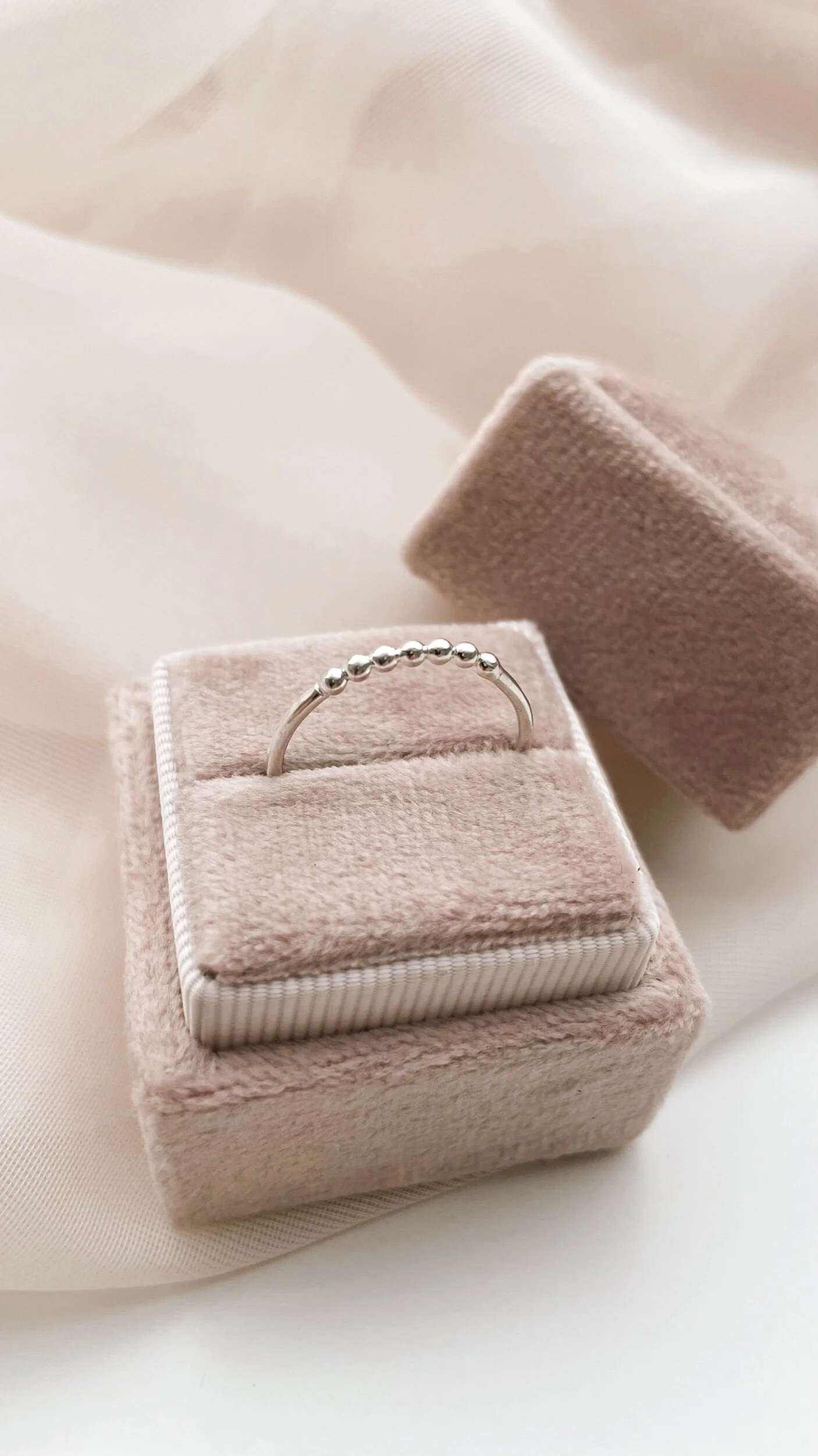 BE4FD23C-2DC3-4A33-A50E-F633F6E6DC0B