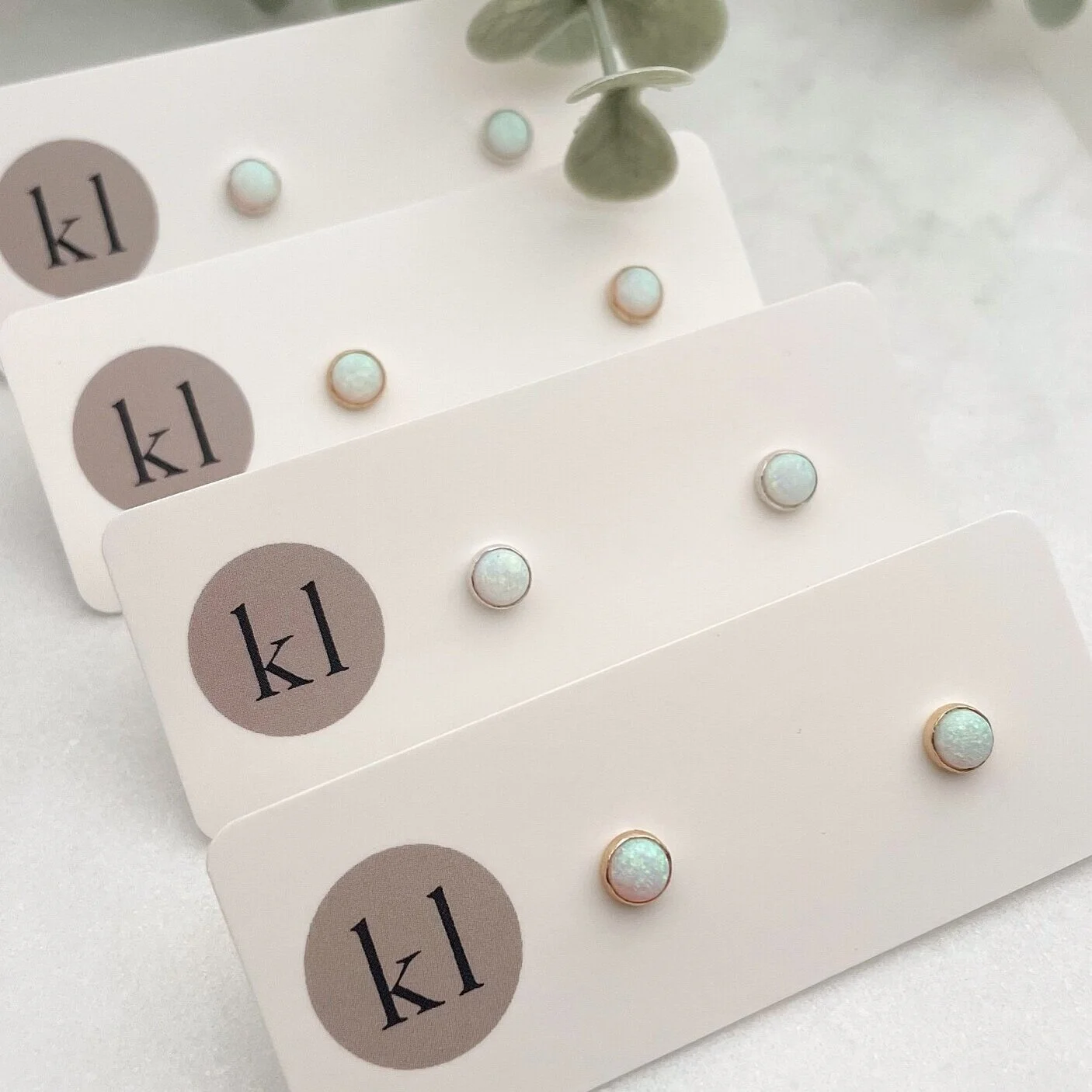 DE03351C-2699-421D-9048-8B3C24379E36