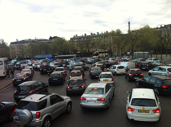 Traffic around the Arc du Triomphe
