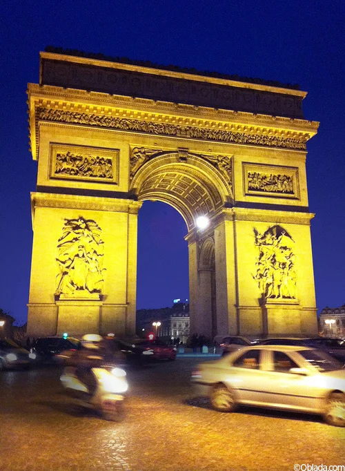 Arc du Triomphe at Night