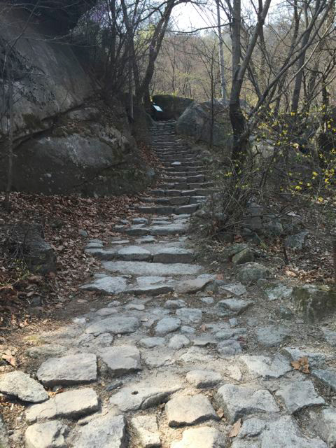 Start of the Mangwolsa Trail at Bukhansan National Park (©Deborah Clague/Oblada.com)