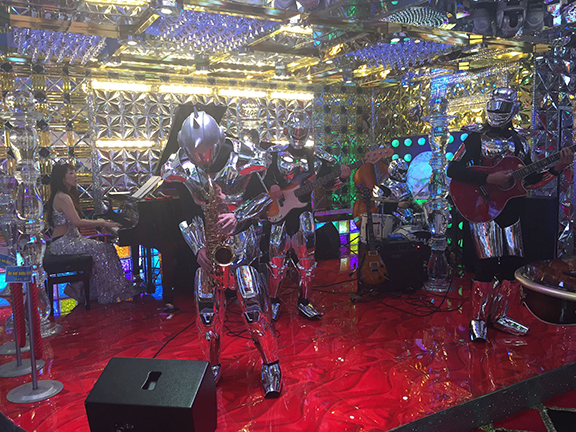 Lounge act at the Robot Restaurant, Tokyo (©Deborah Clague)